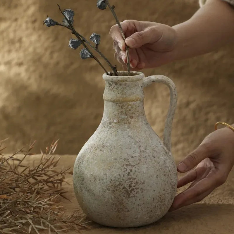 Keramikvase von Lunéva – Oberflächenstruktur im Detail